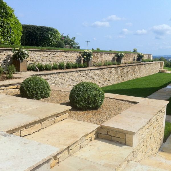 Retaining wall and dry stone walling construction by Davenports in Stroud and the Cotswolds